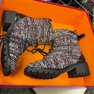 New Tory Burch Miller 50mm Lug Sole Combat Booties (NWT) Size 9M MSRP $450